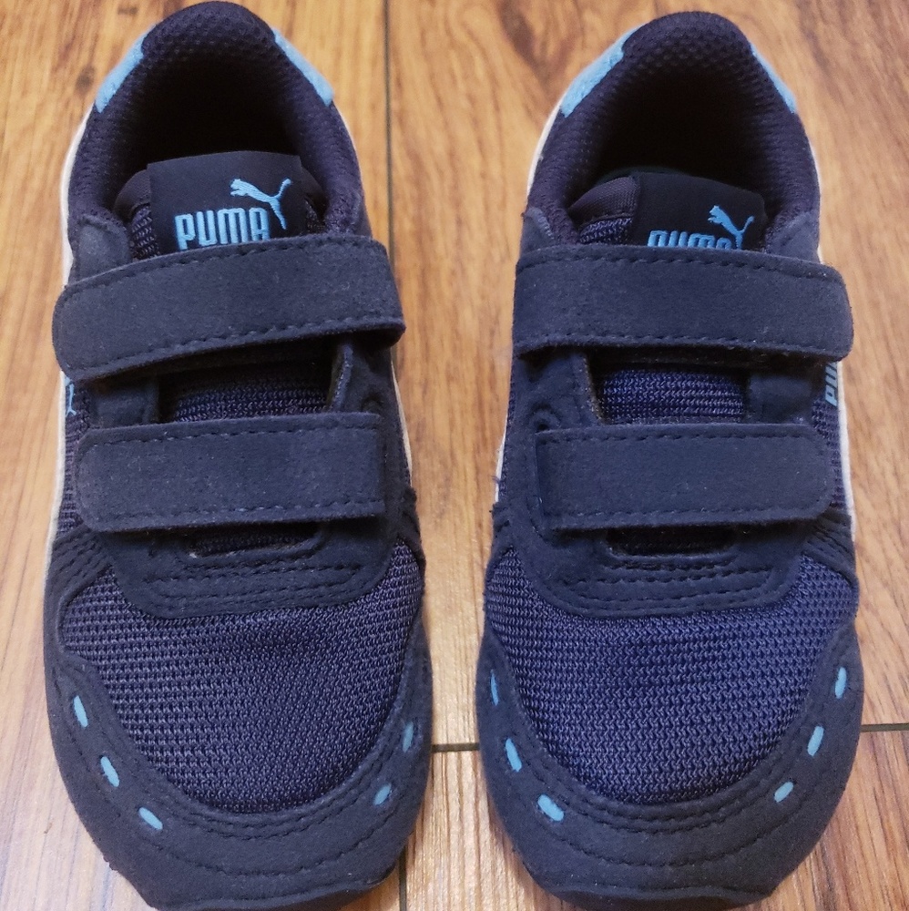 Puma Sneakers